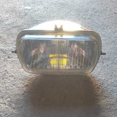 Faro Citroën C8