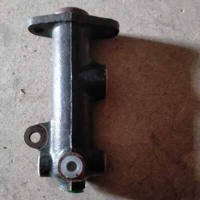 Bomba de freno Renault 4 Bomba de freno Renault 4