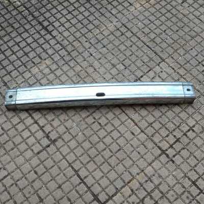 Centro paragolpes trasero Renault 8 primera serie