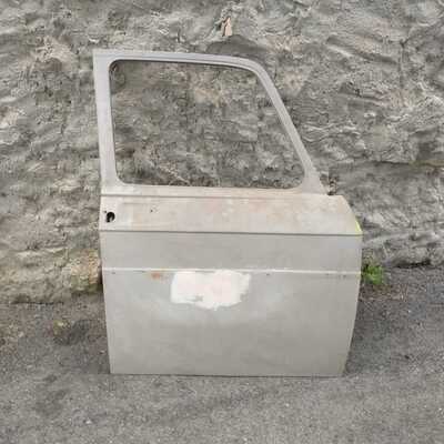 Puerta delantera derecha Renault 8 Puerta delantera derecha Renault 8