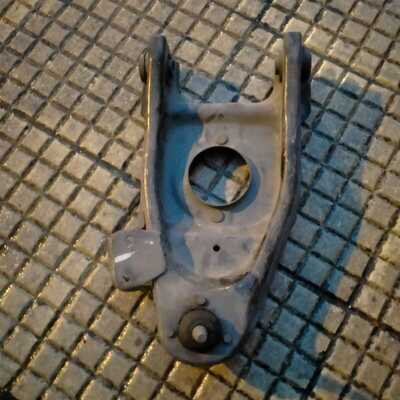 Trapecio inferior izquierdo Renault 8