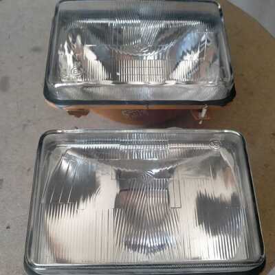 Pareja de faros SAVA J4 Pegaso
