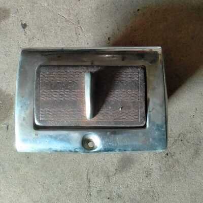 Cenicero SEAT 1400 Cenicero SEAT 1400