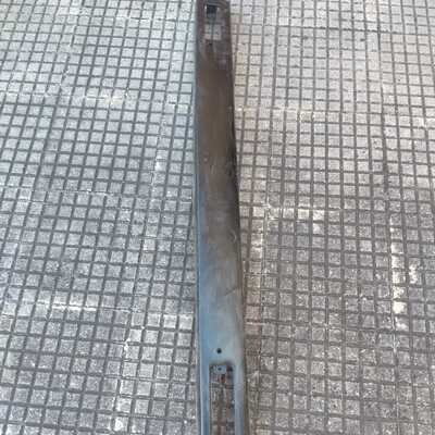 Centro paragolpes delantero SEAT 127 CL Centro paragolpes delantero SEAT 127 CL