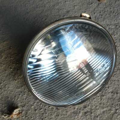 Faro corta SEAT 132