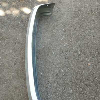Paragolpes trasero SEAT 127 CL Paragolpes trasero SEAT 127 CL