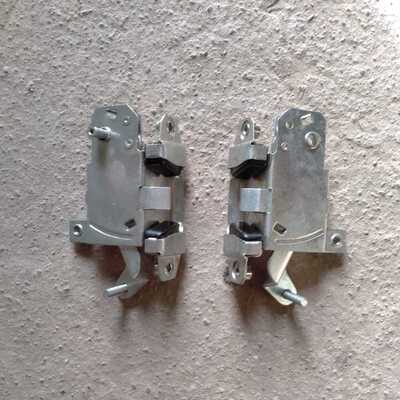 Pareja cerraduras interiores SEAT 600 N y D Pareja cerraduras interiores SEAT 600 N y D