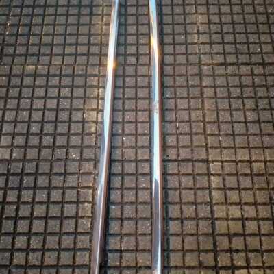 Pareja molduras vierteaguas puertas delanteras SEAT 1500