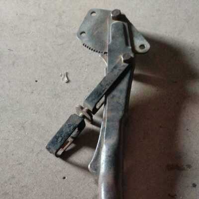 Tirador freno de mano SEAT 1400 A y B Tirador freno de mano SEAT 1400 A y B