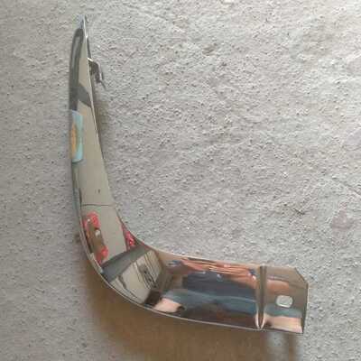 Puntera izquierda paragolpes trasero Simca 1200